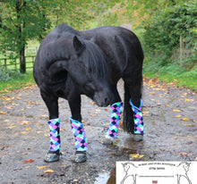 Load image into Gallery viewer, Fleece travel boots