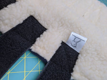 Load image into Gallery viewer, Fleece exercise boots with faux fur lining