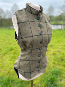 Wool waist coat with fox buttons