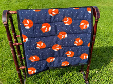 Load image into Gallery viewer, Matchy set Fox saddle pad, cover and bridle bag