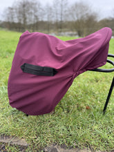 Load image into Gallery viewer, Water resistant softshell saddle cover