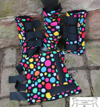 Load image into Gallery viewer, Exercise boots lined with black faux fur