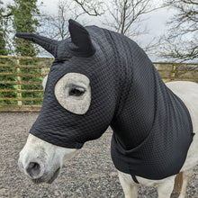 Load image into Gallery viewer, Quilted horse hood navy or black