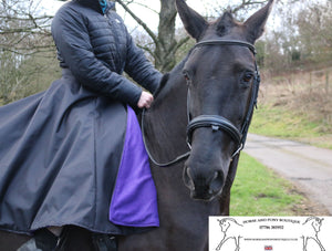 Waterproof circular riding skirt lined with fleece